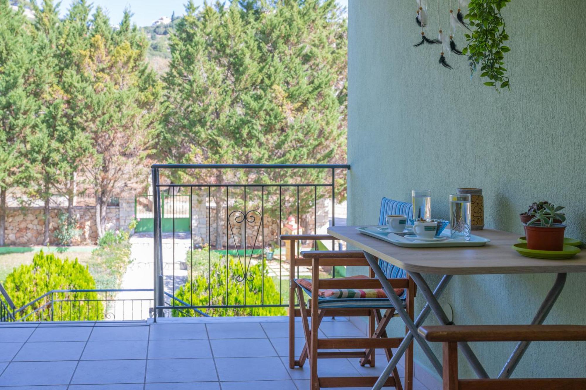 Vista Verde Studios & Apartments Σβορωνάτα Εξωτερικό φωτογραφία
